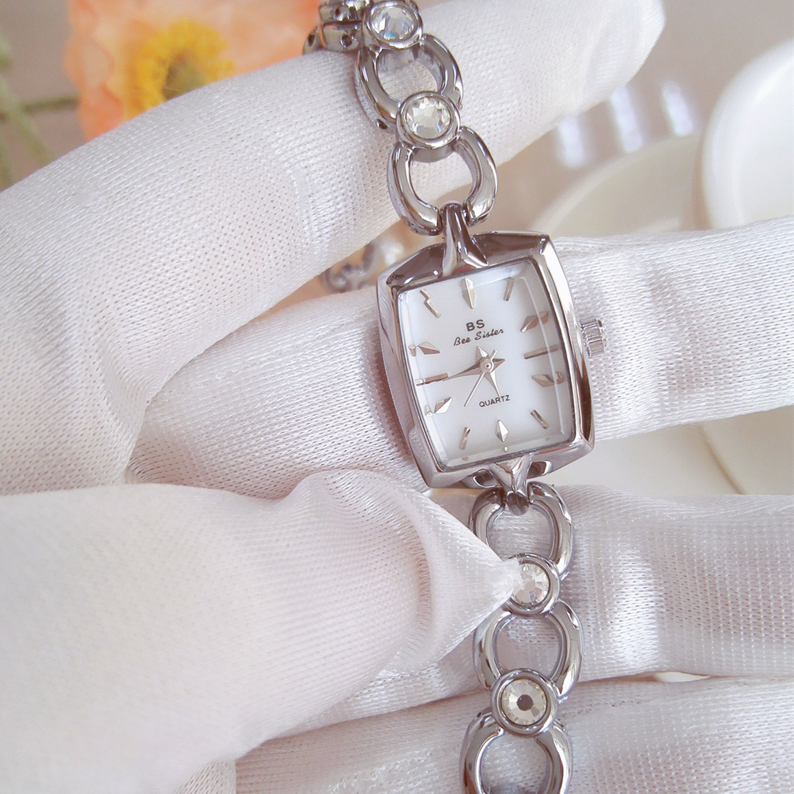 UTHAI นาฬิกาสำหรับผู้หญิงแบรนด - Jewelry And Watches Luxury Brand บทวิจารณ์และราคา