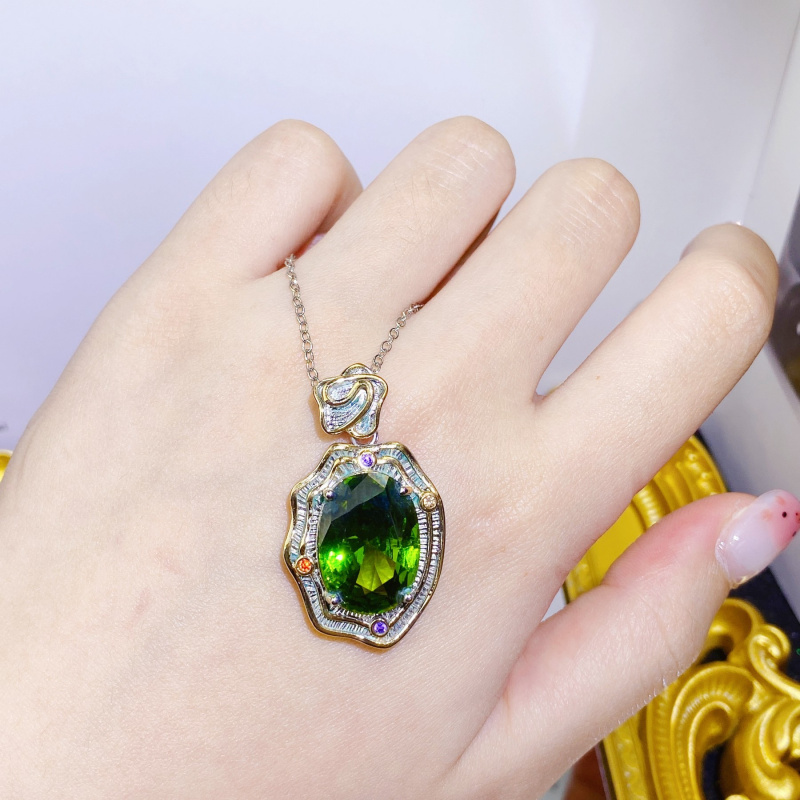 ชุดเครื่องประดับ 'Ghost Artifa - Used Jewelry Watches บทวิจารณ์และราคา